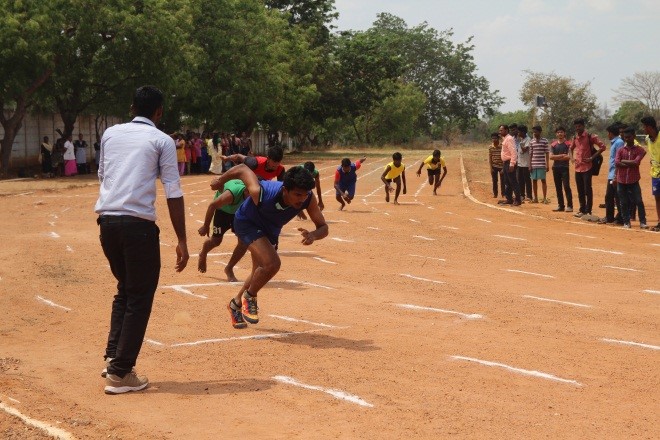 Running Track Trackers